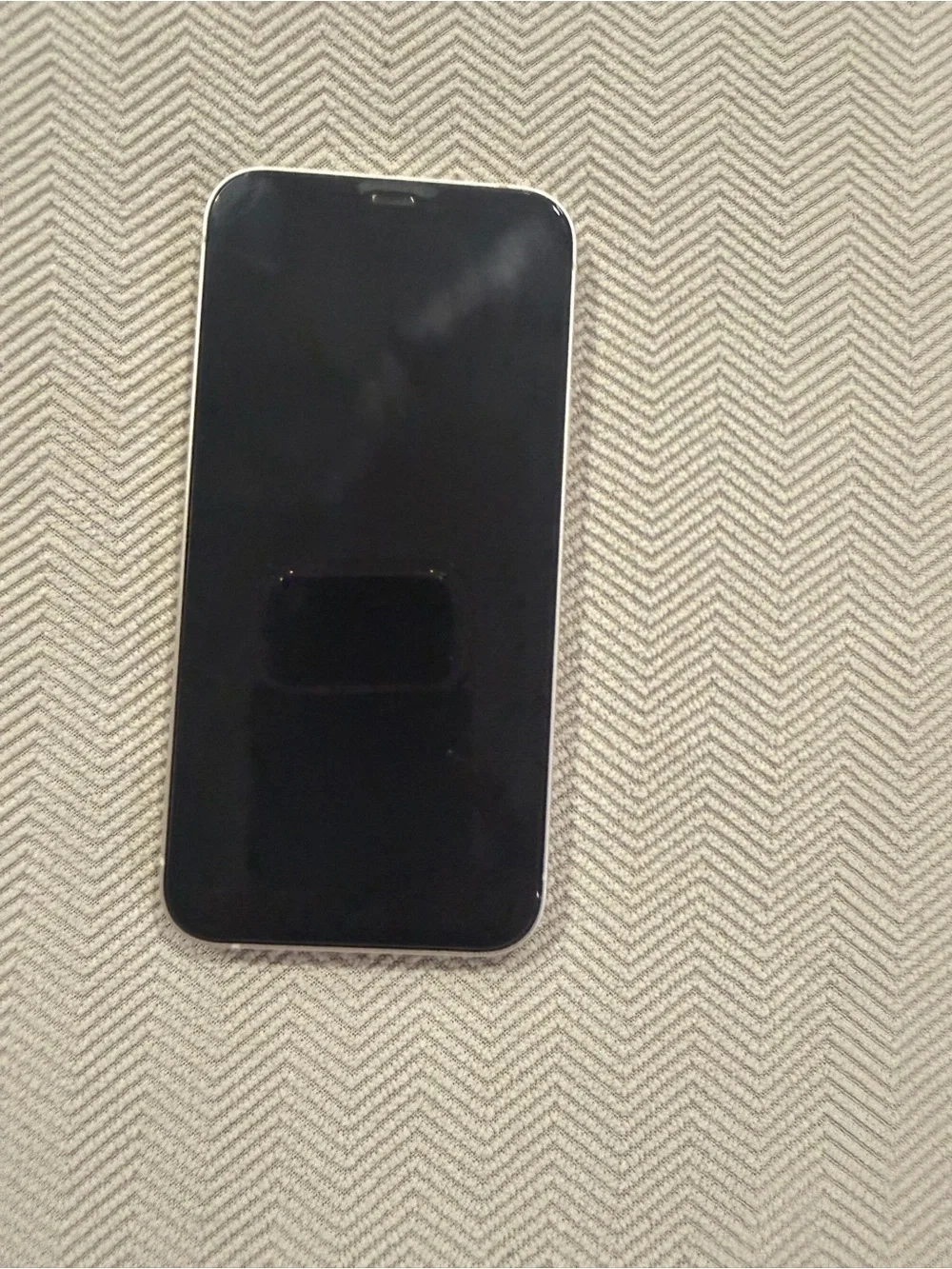 Apple iPhone in White - Sleek Dual-Camera Smartphone